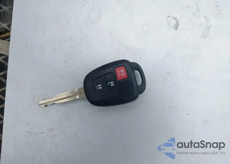 2017 Toyota Rav4 Le z USA, uszkodzony, nr VIN JTMZFREV5HJ112152